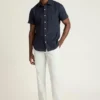Añade un toque de estilo con el Riviera Short Sleeve Shirt de Bonobos