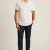 Añade un toque de estilo con el Riviera Short Sleeve Shirt de Bonobos