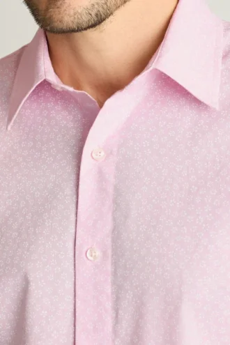 Añade un toque de estilo con el Riviera Short Sleeve Shirt de Bonobos