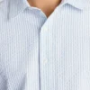Añade un toque de estilo con el Riviera Short Sleeve Shirt de Bonobos