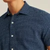 Añade un toque de estilo con el Riviera Short Sleeve Shirt de Bonobos