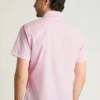 Añade un toque de estilo con el Riviera Short Sleeve Shirt de Bonobos