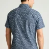 Añade un toque de estilo con el Riviera Short Sleeve Shirt de Bonobos