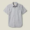 Añade un toque de estilo con el Riviera Short Sleeve Shirt de Bonobos