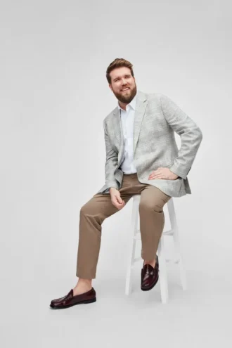 blazer de lino italiano unconstructed en tallas grandes 1 330x495 - Blazer de lino italiano Unconstructed en tallas grandes