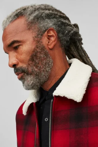 Bomber de lana con cuello de sherpa