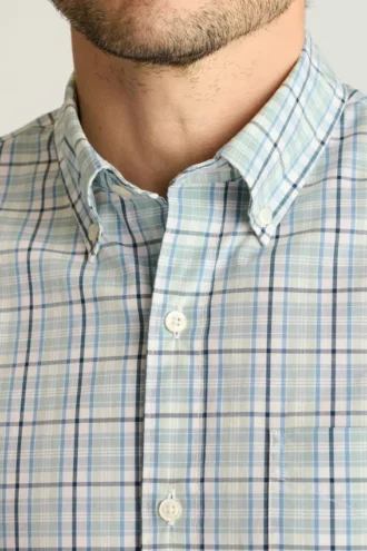 Camisa elástica para el día a día: Camisa de algodón con botones de Bonobos
