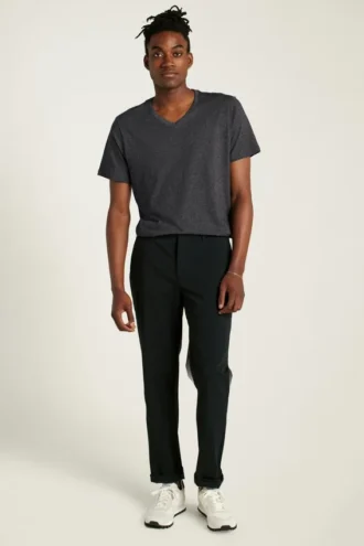 Camiseta de cuello en V de algodón orgánico