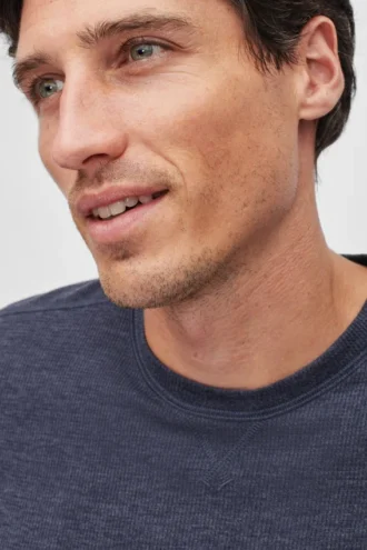 Camiseta de cuello redondo ligera de tejido waffle