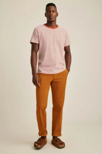 Camiseta de rayas irregulares