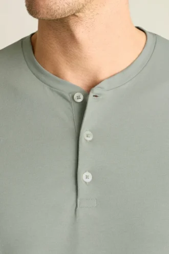 Camiseta Henley de manga corta Jetsetter Performance