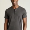 Camiseta Henley de manga corta Jetsetter Performance