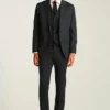 Chaleco de traje de lana para hombre: una prenda versátil para trajes de gala Chaleco de traje de lana para hombre: una prenda versátil para trajes de gala