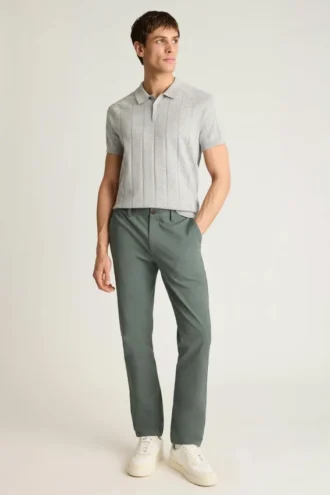 Descubre un estilo sin esfuerzo con los pantalones chinos elásticos para hombre 2.0 de Bonobos