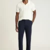 Descubre un estilo sin esfuerzo con los pantalones chinos elásticos para hombre 2.0 de Bonobos