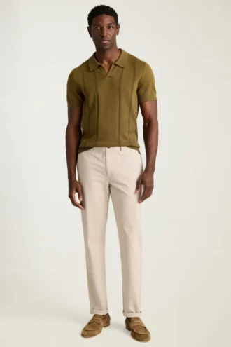 Descubre un estilo sin esfuerzo con los pantalones chinos elásticos para hombre 2.0 de Bonobos