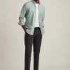 Descubre un estilo sin esfuerzo con los pantalones chinos elásticos para hombre 2.0 de Bonobos