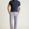 Descubre un estilo sin esfuerzo con los pantalones chinos elásticos para hombre 2.0 de Bonobos