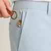 Descubre un estilo sin esfuerzo con los pantalones chinos elásticos para hombre 2.0 de Bonobos