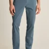 Descubre un estilo sin esfuerzo con los pantalones chinos elásticos para hombre 2.0 de Bonobos
