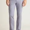 Descubre un estilo sin esfuerzo con los pantalones chinos elásticos para hombre 2.0 de Bonobos