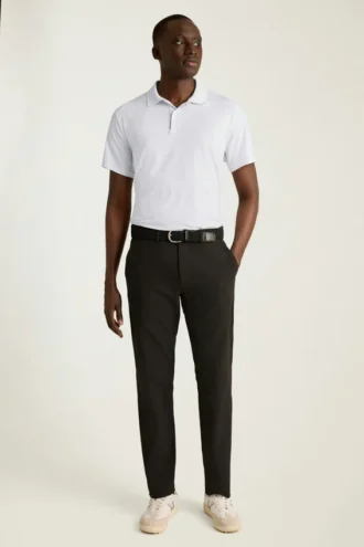 El polo de golf Performance: liso y a rayas