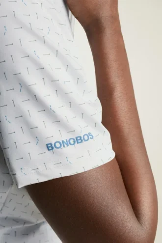 El polo de golf Performance: liso y a rayas