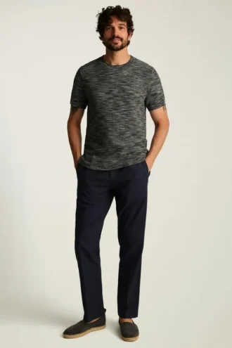 Estilo colorido con el suéter teñido al azar de Bonobos