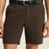 Juega al golf con estilo con los pantalones cortos de golf Highland Tour de Bonobos Juega al golf con estilo con los pantalones cortos de golf Highland Tour de Bonobos