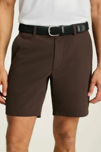 Juega al golf con estilo con los pantalones cortos de golf Highland Tour de Bonobos