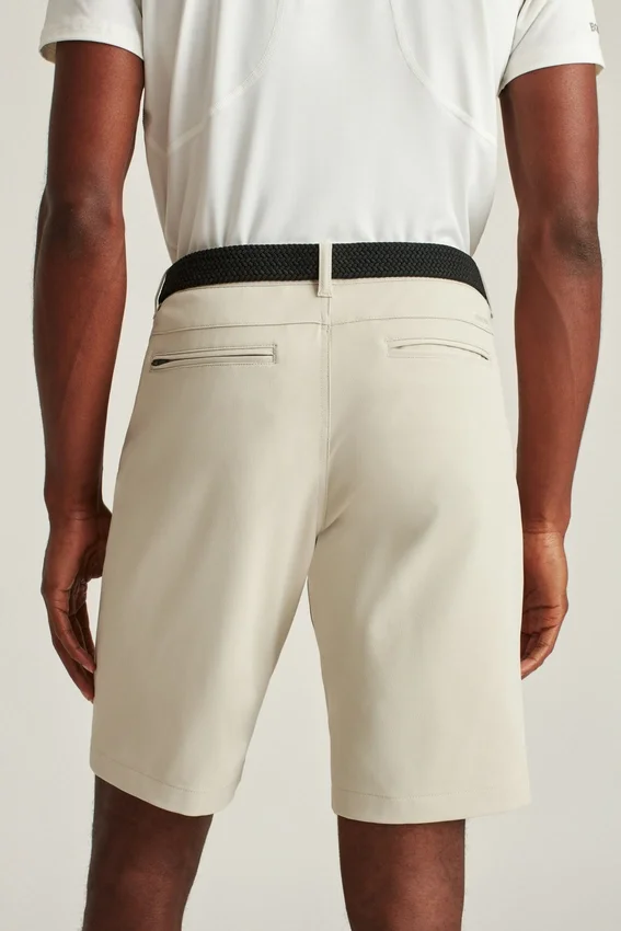 Juega al golf con estilo con los pantalones cortos de golf Highland Tour de Bonobos Juega al golf con estilo con los pantalones cortos de golf Highland Tour de Bonobos