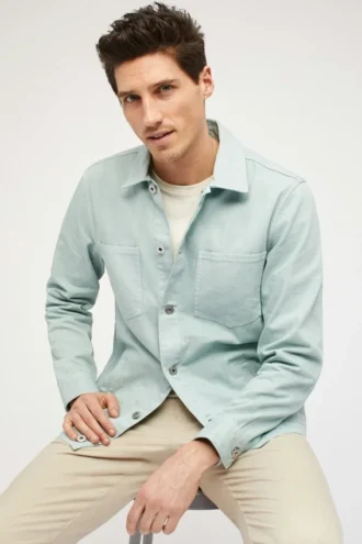 La chaqueta cargo de mezclilla