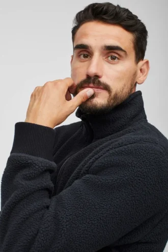 La chaqueta de forro polar Sherpa