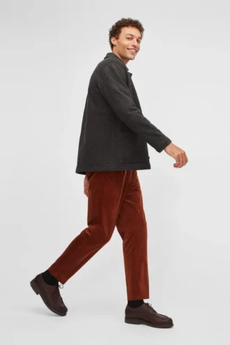 La chaqueta de lana para trabajos