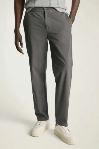 Los elegantes pantalones Navigator. Cómpralos ahora en Bonobos