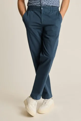 Los elegantes pantalones Navigator. Cómpralos ahora en Bonobos