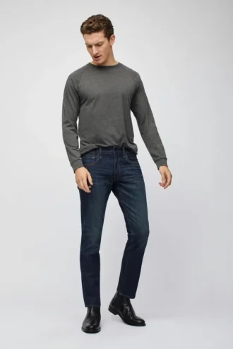 Los jeans azules: denim clásico en múltiples lavados