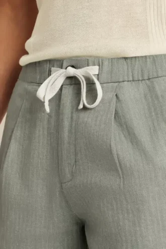 Pantalón corto de paseo de mezcla de lino