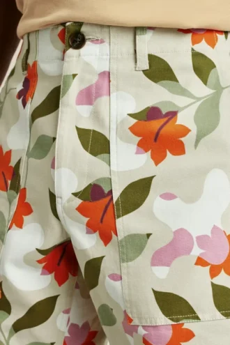 Pantalón corto utilitario