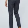 Pantalones chinos elásticos teñidos en hilo