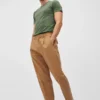Pantalones cortos chinos elásticos con pliegues