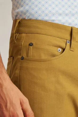 Pantalones de 5 bolsillos con diseño en espiga