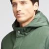 Parka impermeable de cola de pez para hombre