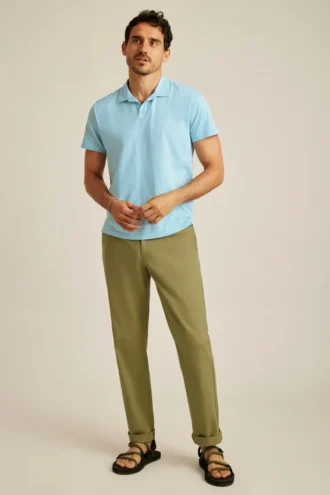 Polo con efecto desgastado por el sol