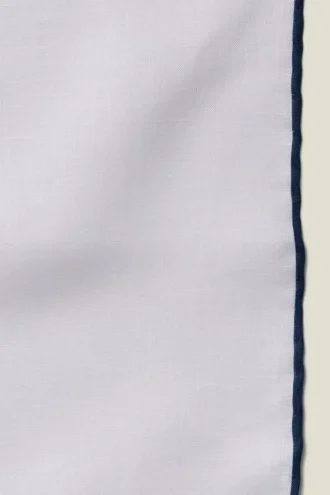 Realza tu look con el pañuelo de bolsillo de seda premium de Bonobos