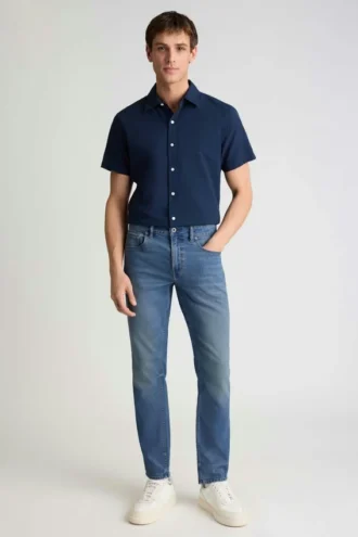 Redefine la comodidad con los jeans ligeros elásticos de Bonobos