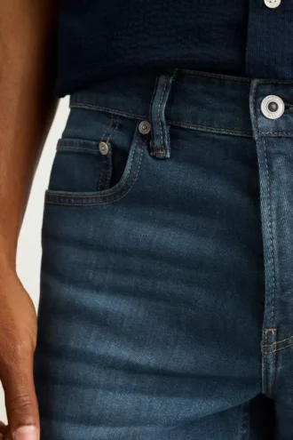 Redefine la comodidad con los jeans ligeros elásticos de Bonobos
