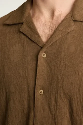 Ropa de resort y camisas para hombre | Estilos jacquard y casuales