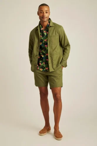 Sobrecamiseta elástica desgastada