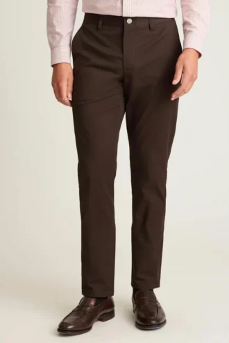 Stretch Washed Chino Pants: Pantalones chino entallados y Slim Fit